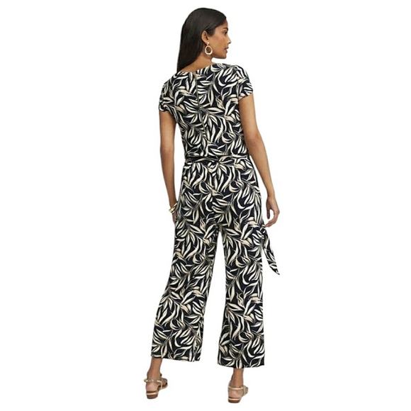 NWT Chico's Travelers Leaf Jumpsuit Short Sleeve Tie Waist Navy Cream Tropical - Picture 12 of 17